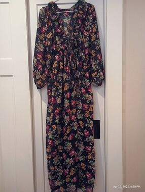 Floral Black Maxi Dress with Ruffle V-Neck